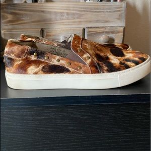 “boutique by corky’s” brand cowhide slip on shoes